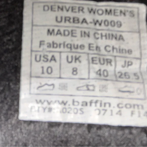 Womens Baffin winter Boots
Size 10 - Picture 10 of 12